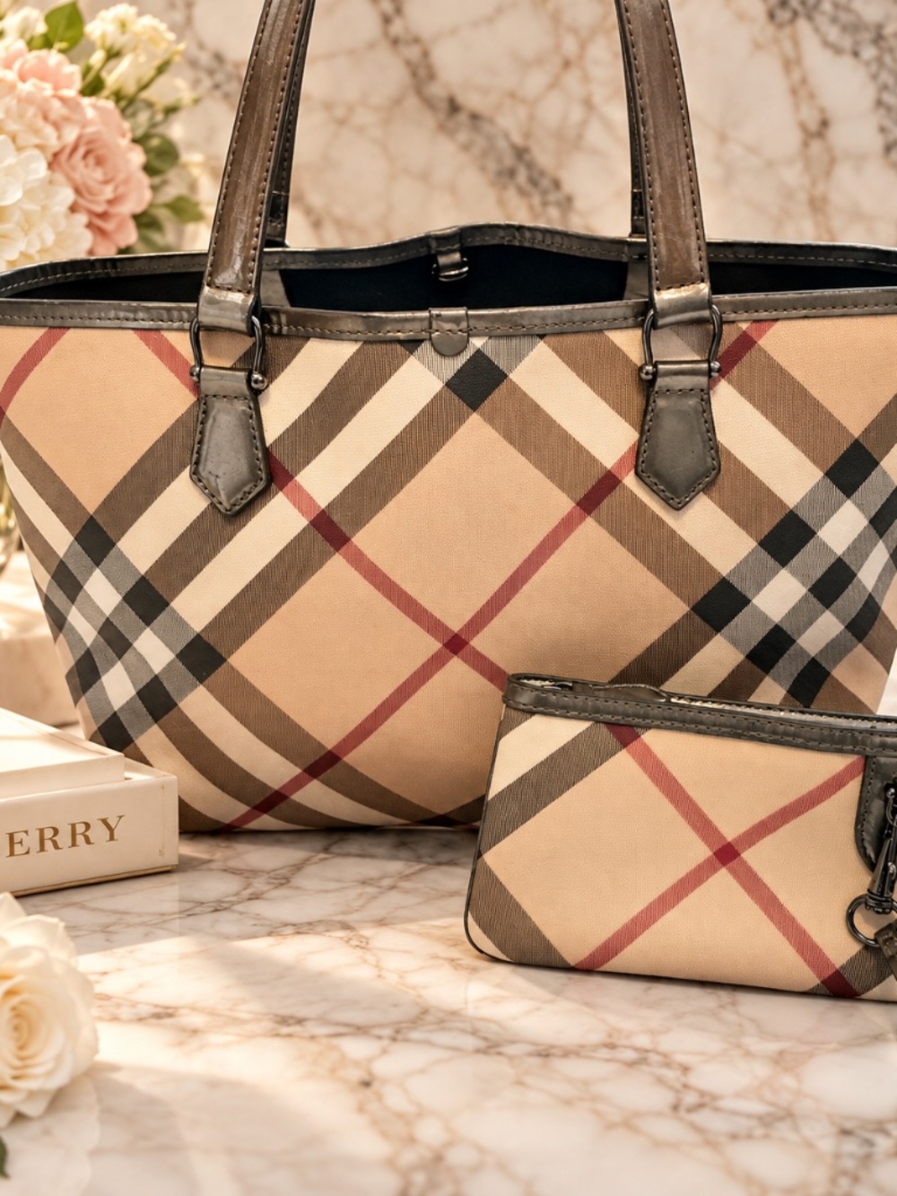 Burberry MM Nova Check Tote with matching Wristlet
